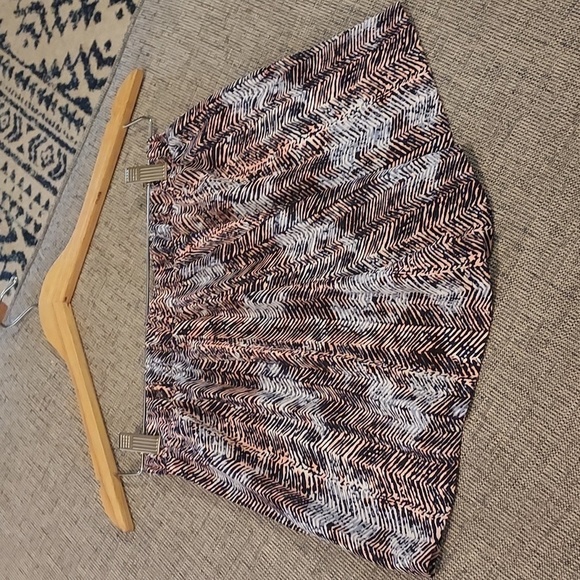 Fab'rik Lightweight Shorts size S - Picture 3 of 6